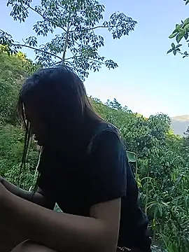 llomayy-love - Llomayy-love's free webcam