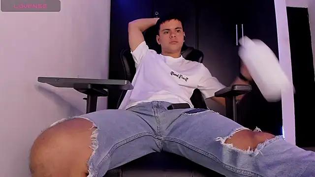 Liam_Mateo webcam