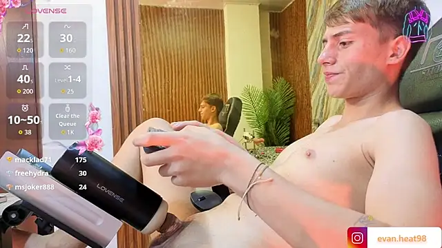 EVAN_TAY