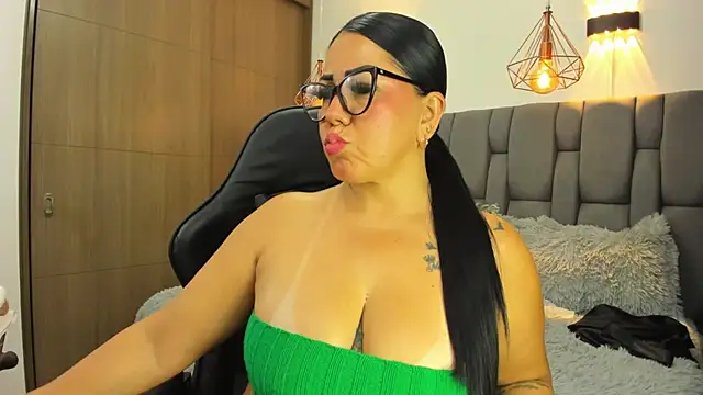 Alanna_19 webcam