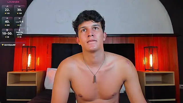Leo_Savage_ webcam