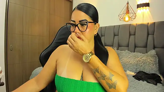 Alanna_19 webcam