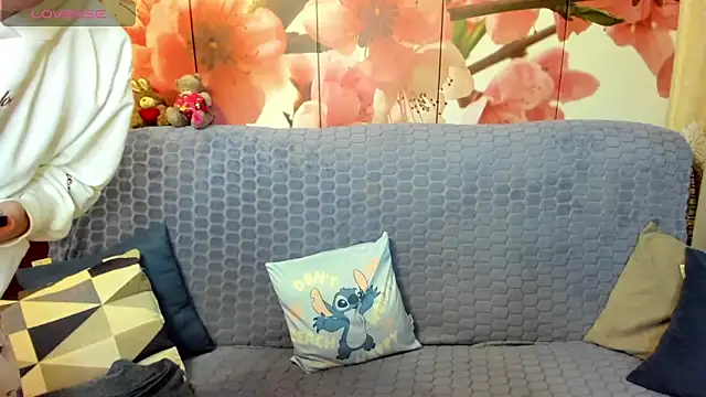 TayanaJons webcam