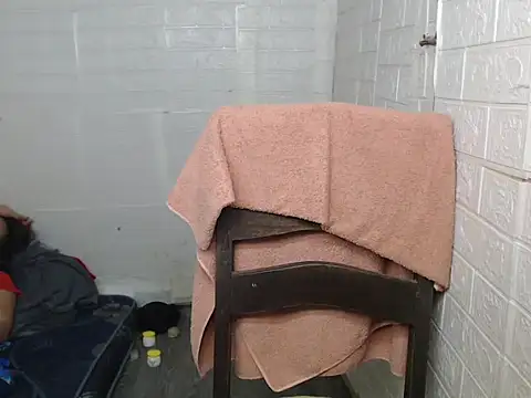 ur_asian_hotcum69 webcam