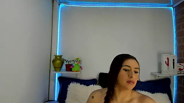 rukminilatin webcam