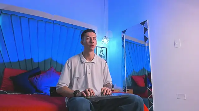 OliverThompsonJS webcam