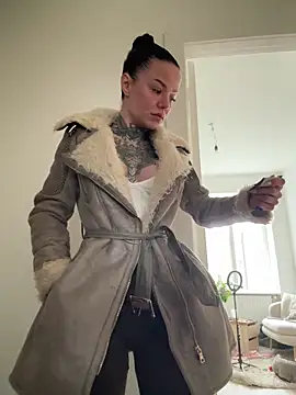 SkinnyLilly