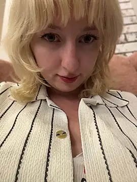 RonnieKiss webcam