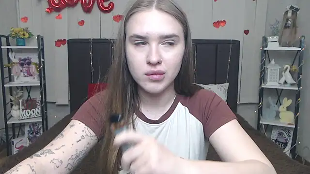 LauraHlot