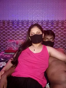 Younger_Couples