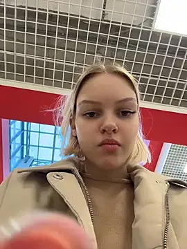 AshleyMur webcam