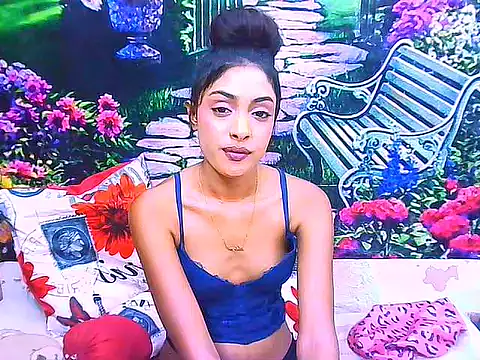 IndianPretty14u2Luv webcam
