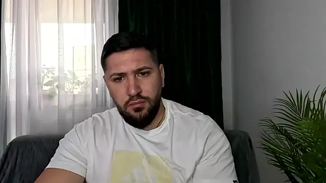 Gold_Alpha_Boy webcam