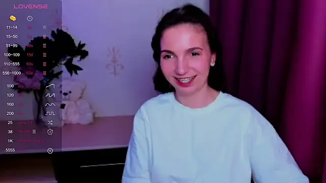 KindHazelHere_ webcam