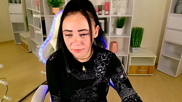 LeylaaLive