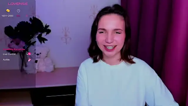 KindHazelHere_ webcam