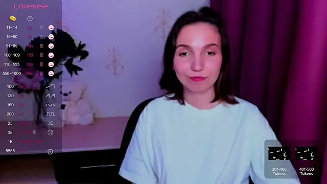 KindHazelHere_ webcam