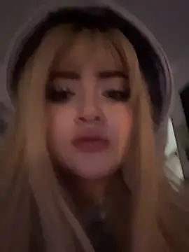 lya_nekko_ webcam
