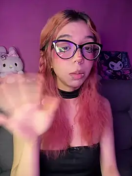 Valen-Foxx1 webcam