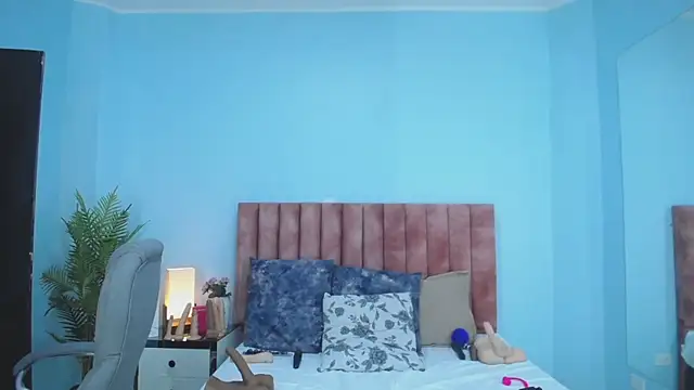 nana_levy webcam