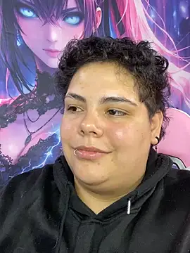 Hailey_Curvy webcam