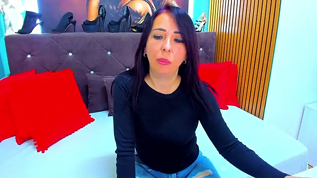 LauraSiin webcam