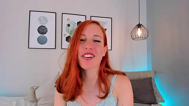 ariavelvet_ webcam
