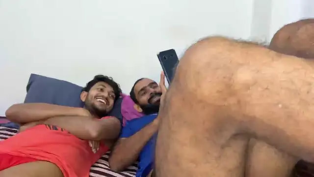 DesiDaddyandSon webcam