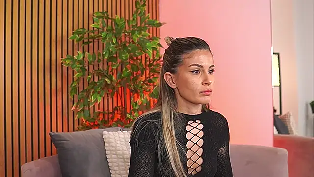Avril_Cyrus webcam