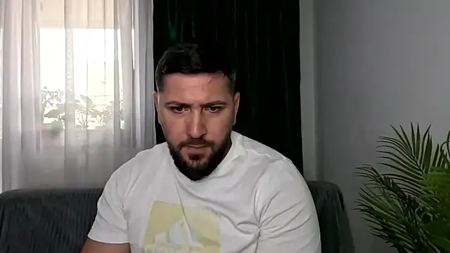 Gold_Alpha_Boy webcam