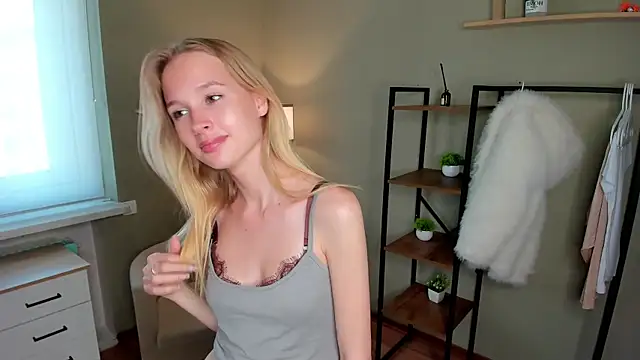 PlushyMood webcam