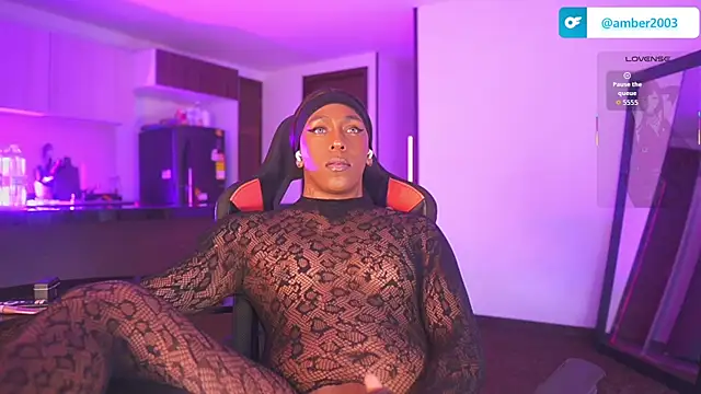 Model: AmberRaus