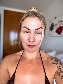 NastyMilf_'s live cam