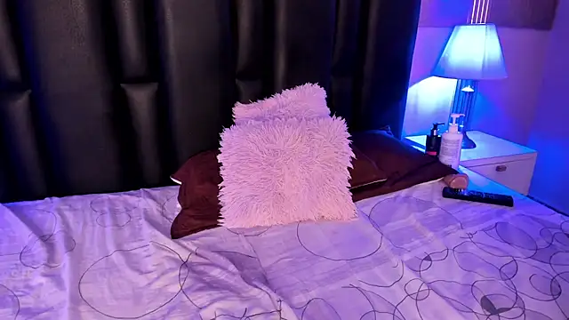 Milf_meli webcam