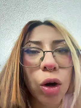 kittymiauu444 webcam