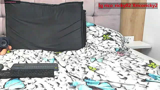 rico_ricky webcam