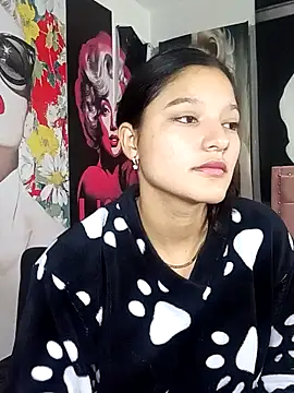 Sweet_Innocence_ from StripChat is Freechat