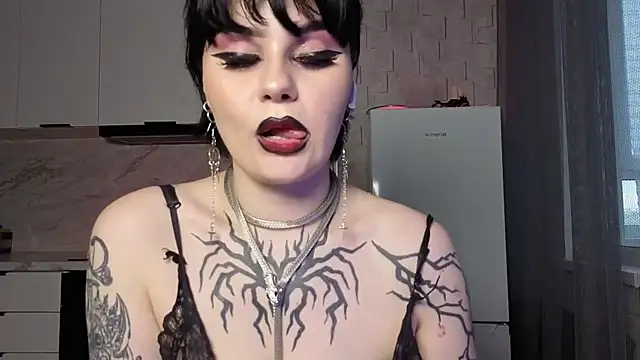 IntrigueYourDay webcam