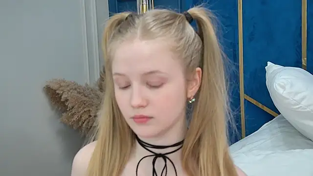 LilianHowards webcam