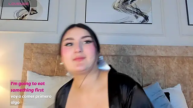 zoe_moon__ webcam