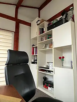 MiriamDelyn webcam