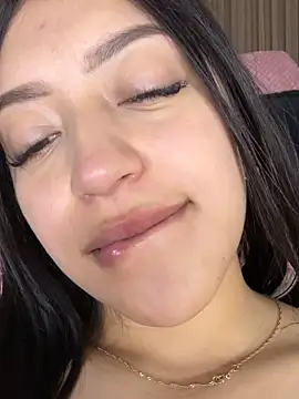 AngellaMoraa from StripChat is Freechat