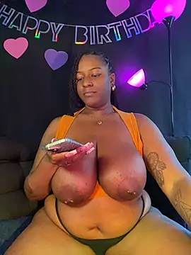 GirthGoddessCoco webcam