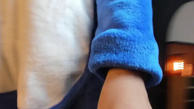 CuteButHarder webcam