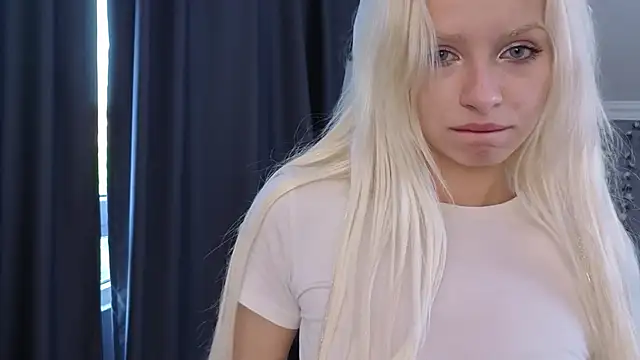 Naomi_Demio
