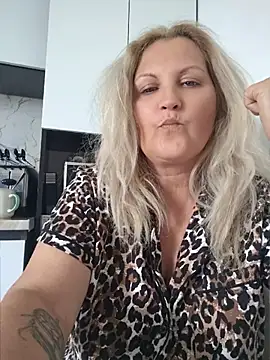 Divineblond