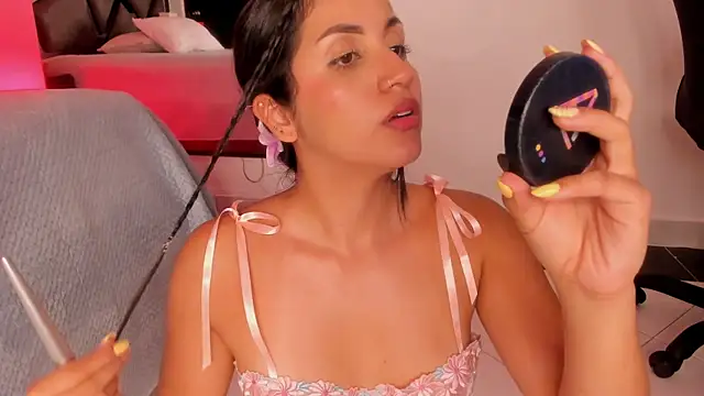 Radiant_Naomi