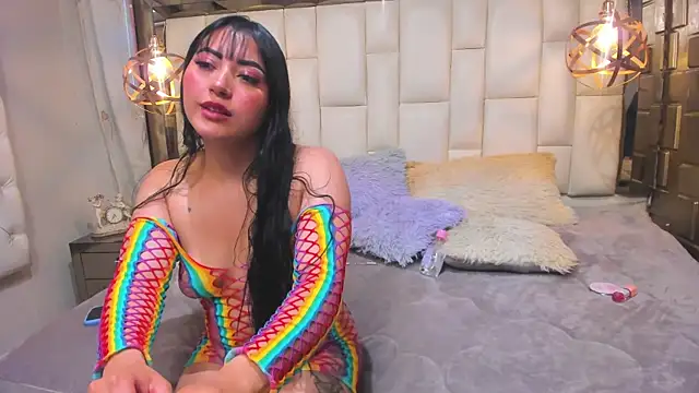 Emmily-mayerrs webcam