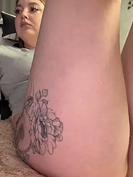 EmmySuiyugh live sex cam