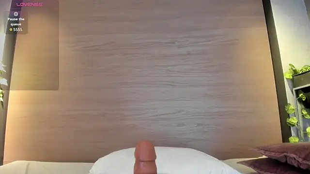 Naomymonroe_ webcam